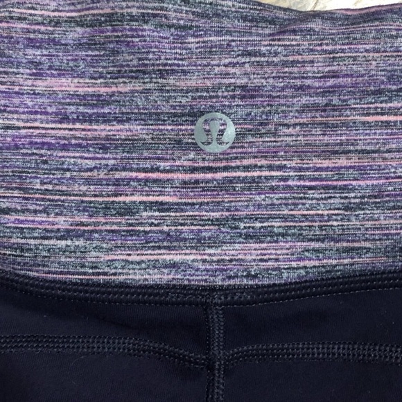 Lululemon Ladies Crop - Picture 3 of 4